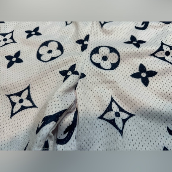 Bravest Studios Atlanta Braves Shorts - Picture 6 of 7